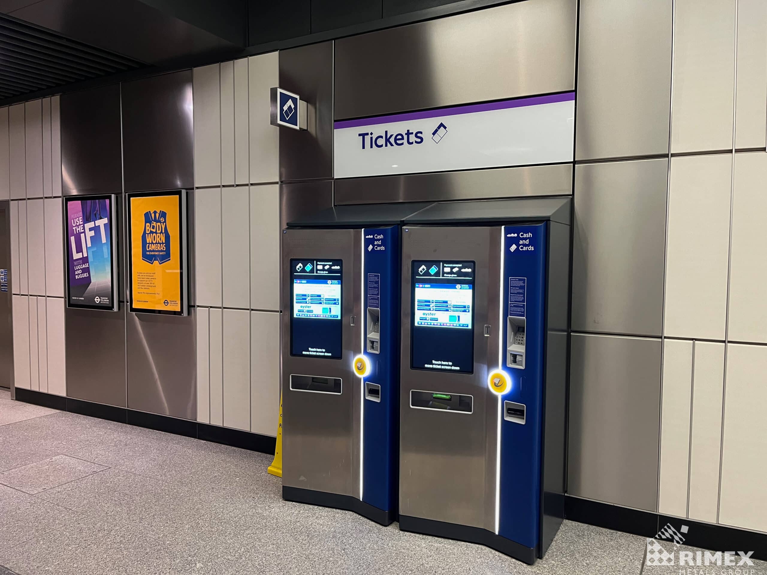 Canary Wharf Station, Royaume-Uni